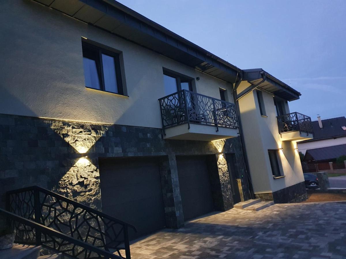 Apartmany Zaky Vrbov Exteriör bild
